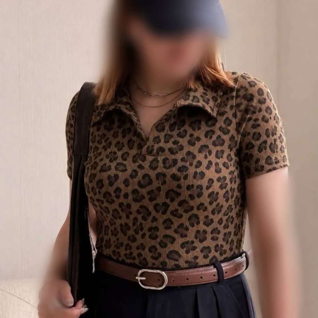 تی‌شرت زنانه نیم‌آستین مدل یقه مردانه پلنگی ویسکوز (سایز ۴۰ تا ۴۶)